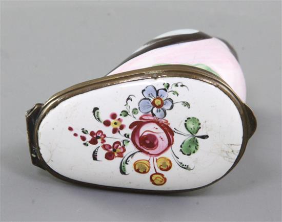 A George III Bilston enamel snuff box, modelled as a seated bird, c.1770, height 2in.